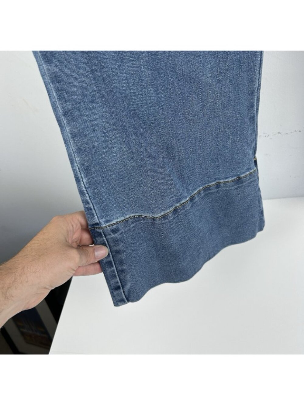 Curve Appeal High Rise Wide Leg  Jeans 12/31 Color Capri - Picture 3 of 13